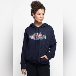 Xirena Women’s Size Small Becker Floral Graphic Hoodie Sweatshirt Tre Bleu Blue